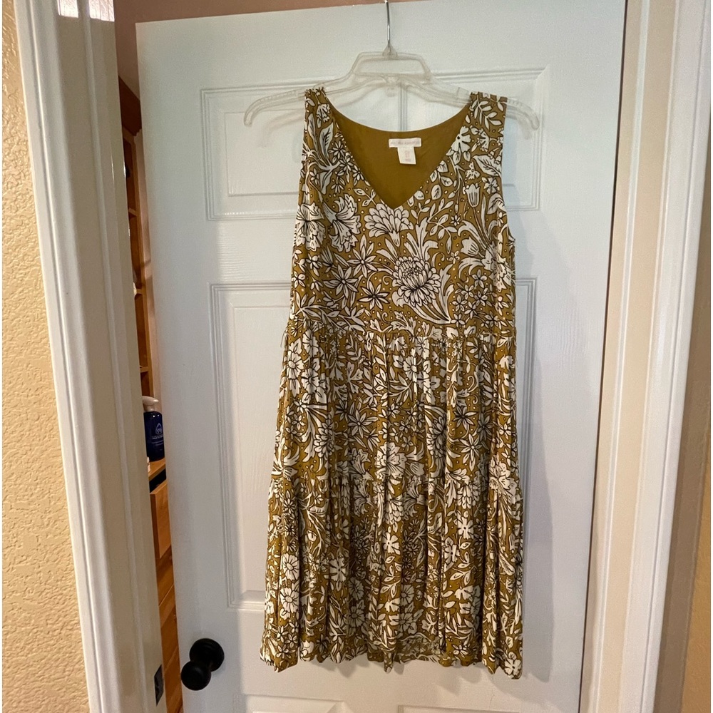 Comfy sleeveless summer dress.